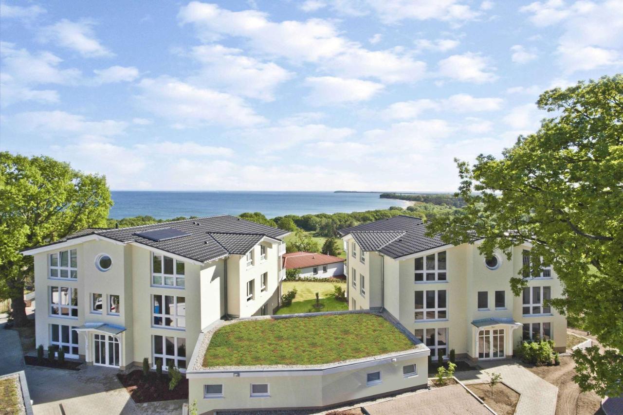 Meeresblick Fewo: Seafront Balcony with Ahoi Spa Access Goehren  Exterior photo