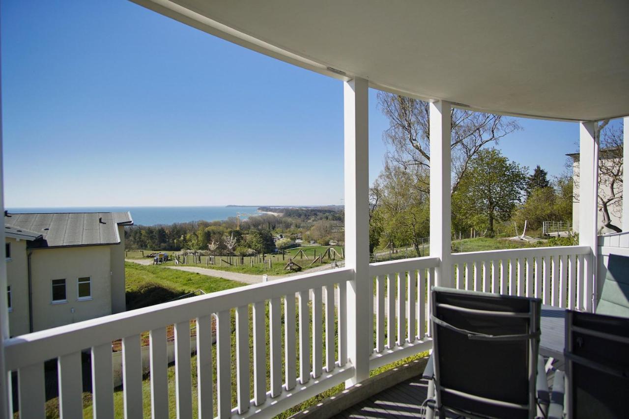 Meeresblick Fewo: Seafront Balcony with Ahoi Spa Access Goehren  Exterior photo